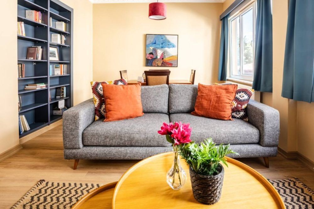 Charming New 1BD Home - Close to Shoreline! #395 Main Image